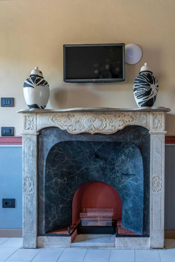 B&B Palazzo Del Duca แชร์โว ภายนอก รูปภาพ